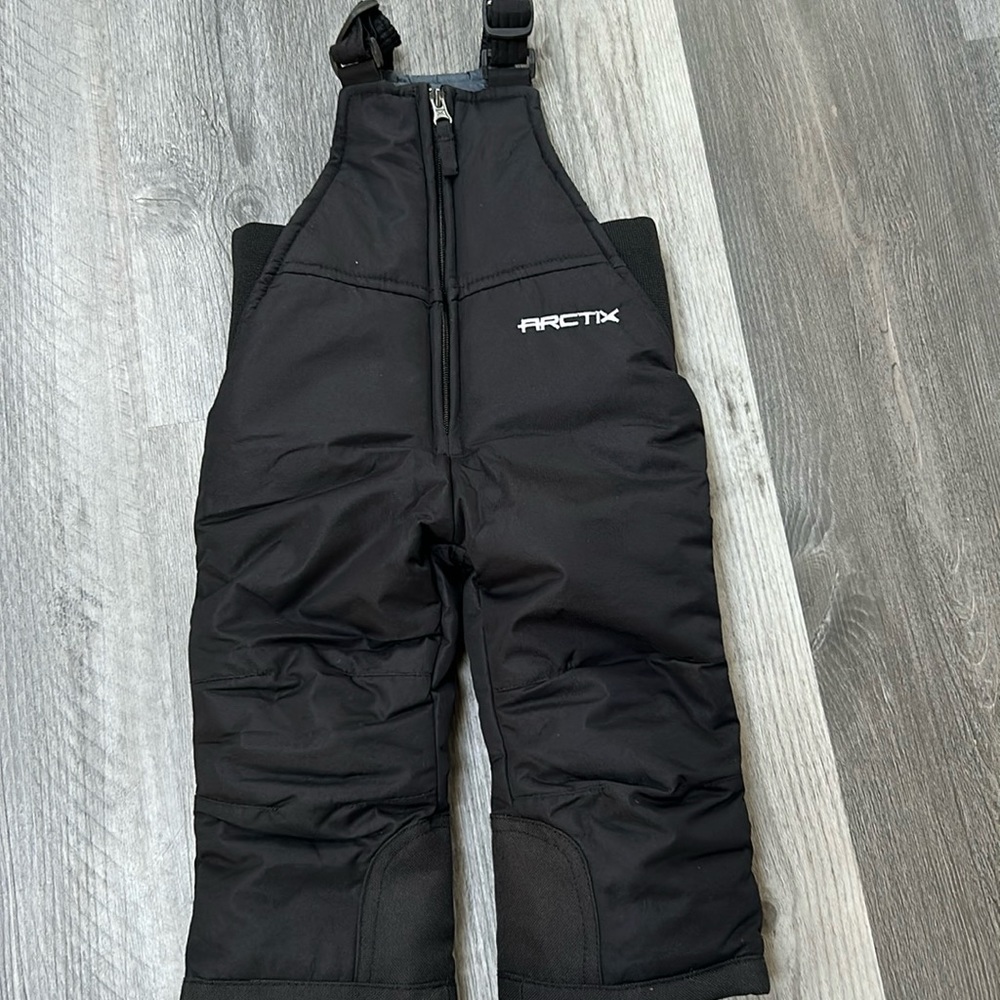 Infant Snow Bib black 12 mos